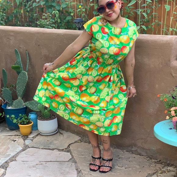 Vintage 1980s Tropical Fruit Green Dress Mod Farmers Market Chic M/L - Picture 3 of 9